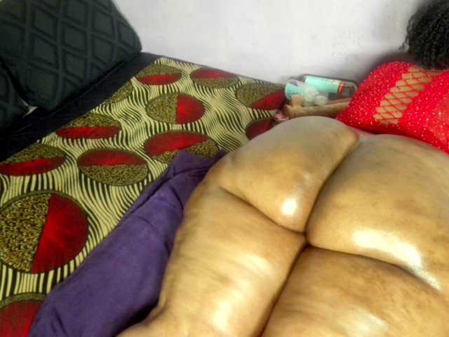 Big-Ass-Wilma live cam on BongaCams