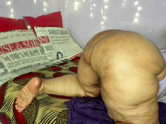 Big-Ass-Wilma, live now on BongaCams