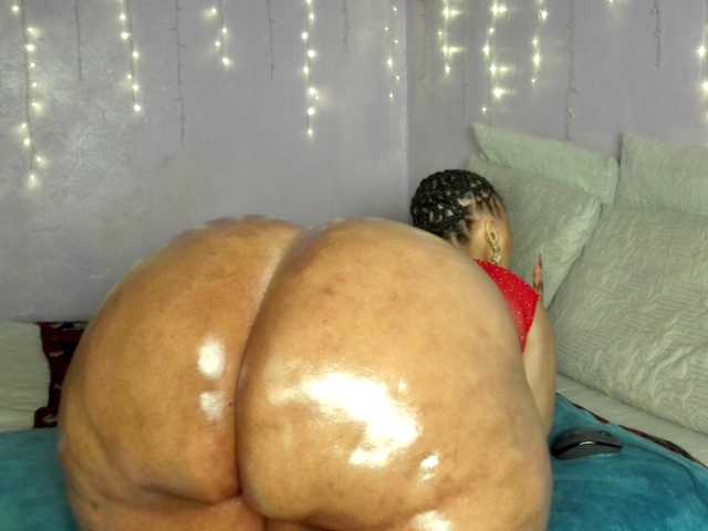 Big-Ass-Wilma live cam on BongaCams