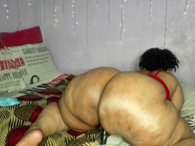 Big-Ass-Wilma webcam bongacams model stream image