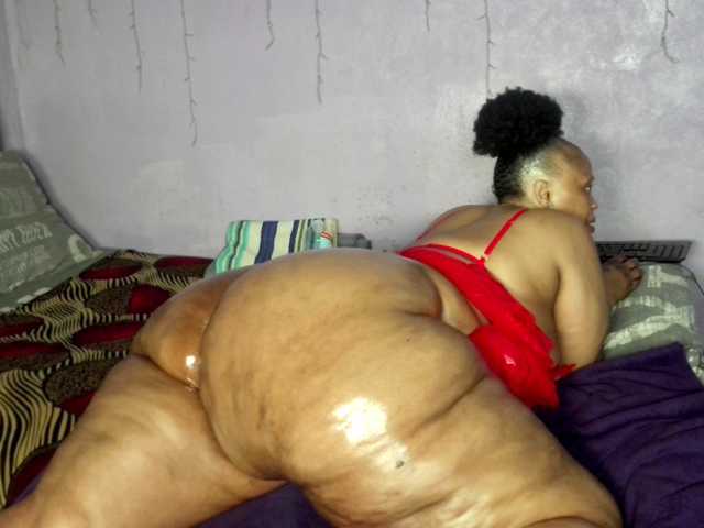 Big-Ass-Wilma, en vivo ahora en BongaCams