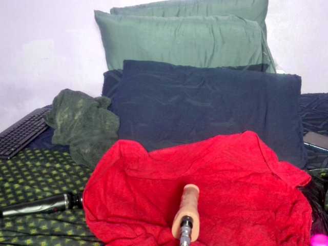 Big-Ass-Wilma's BongaCams show and profile