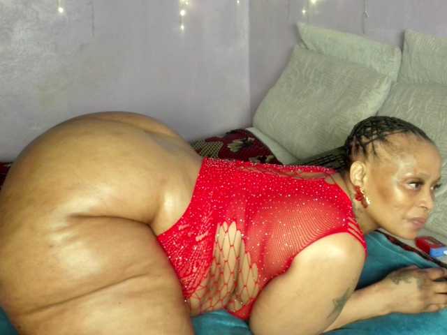 Big-Ass-Wilma live cam on BongaCams