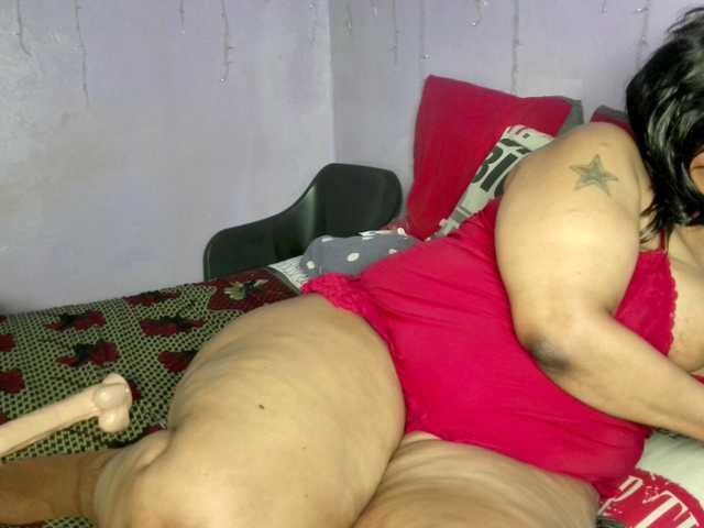 Big-Ass-Wilma live cam on BongaCams