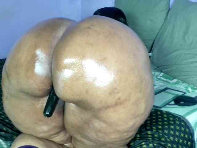 Big-Ass-Wilma webcam