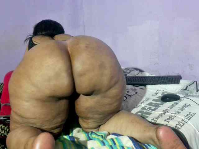 Big-Ass-Wilma webcam