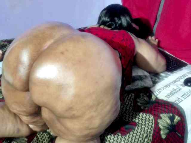 Big-Ass-Wilma webcam