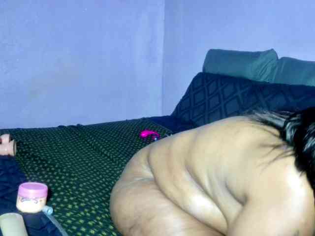 Big-Ass-Wilma webcam