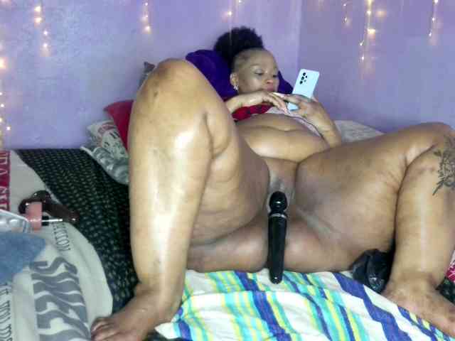Big-Ass-Wilma webcam
