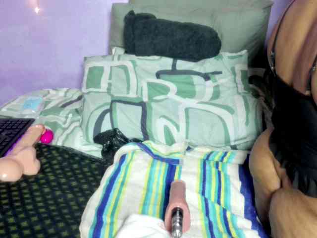 Big-Ass-Wilma webcam