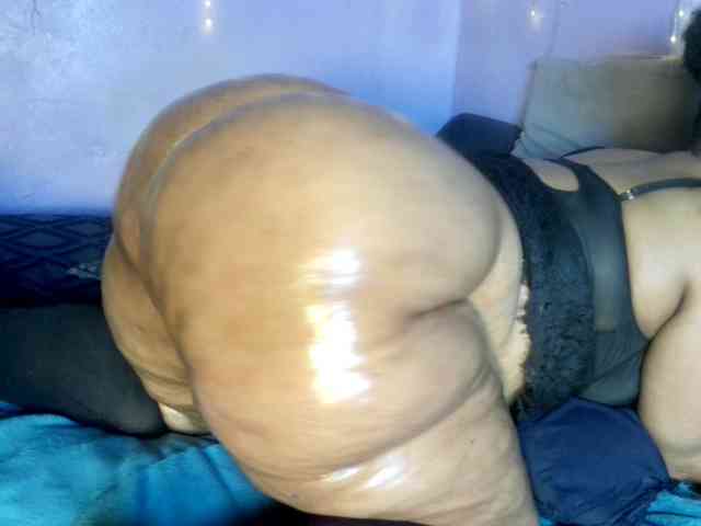 Big-Ass-Wilma webcam