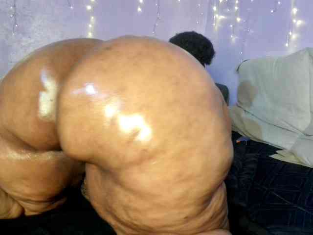 Big-Ass-Wilma webcam