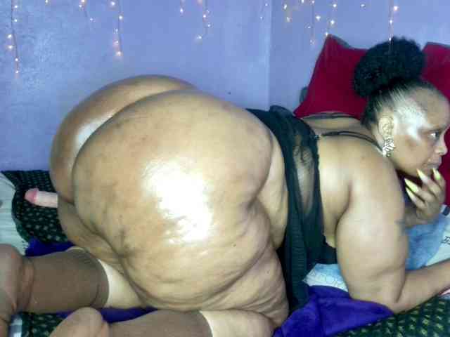 Big-Ass-Wilma webcam