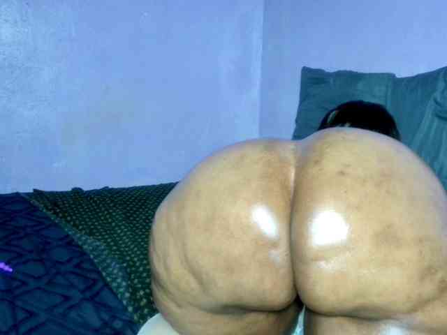 Big-Ass-Wilma webcam