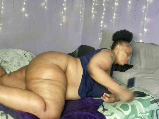Big-Ass-Wilma webcam