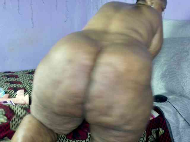 Big-Ass-Wilma webcam
