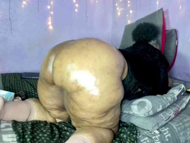 Big-Ass-Wilma webcam