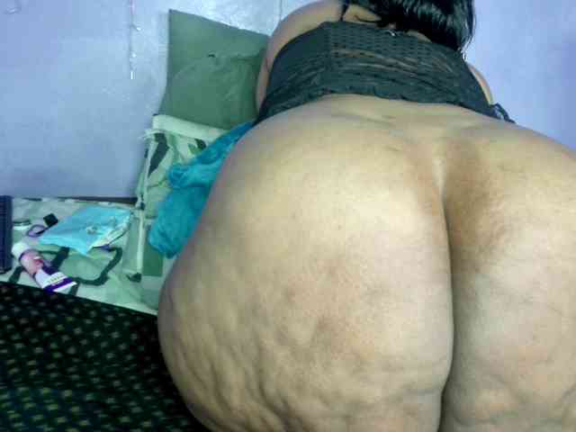 Big-Ass-Wilma webcam