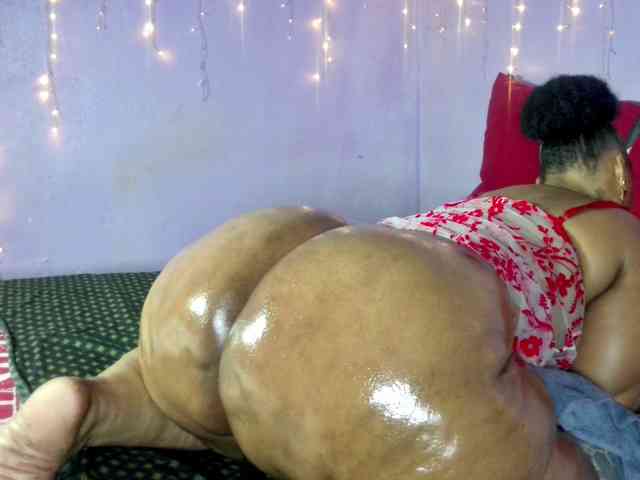 Big-Ass-Wilma webcam