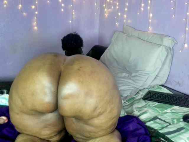 Big-Ass-Wilma webcam