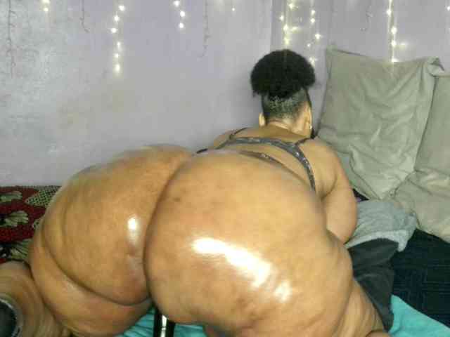 Big-Ass-Wilma webcam