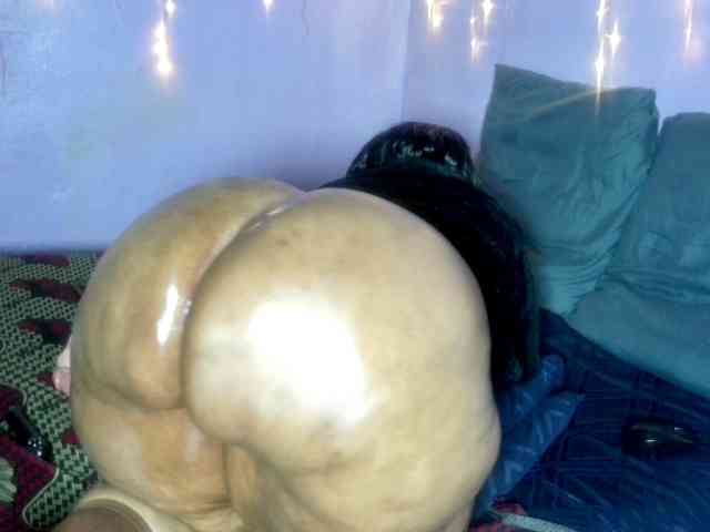 Big-Ass-Wilma webcam