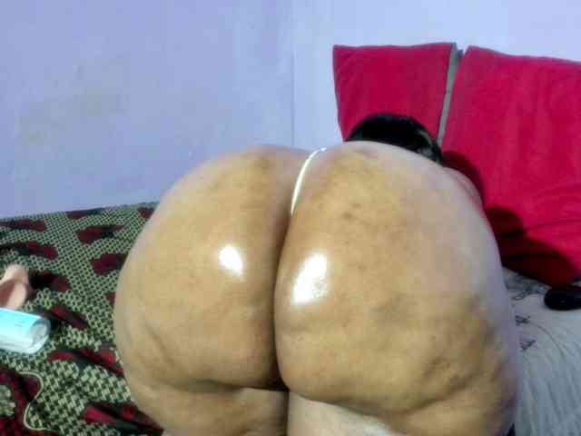 Big-Ass-Wilma webcam