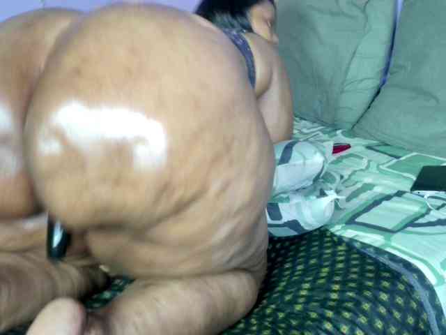 Big-Ass-Wilma webcam