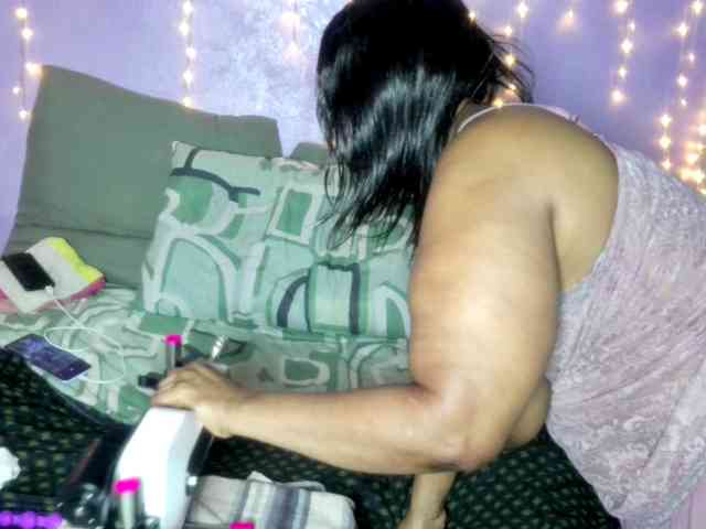 Big-Ass-Wilma webcam