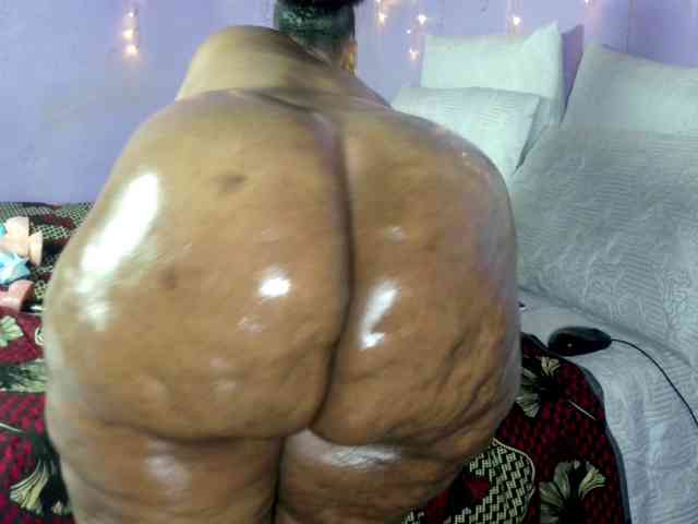 Big-Ass-Wilma webcam