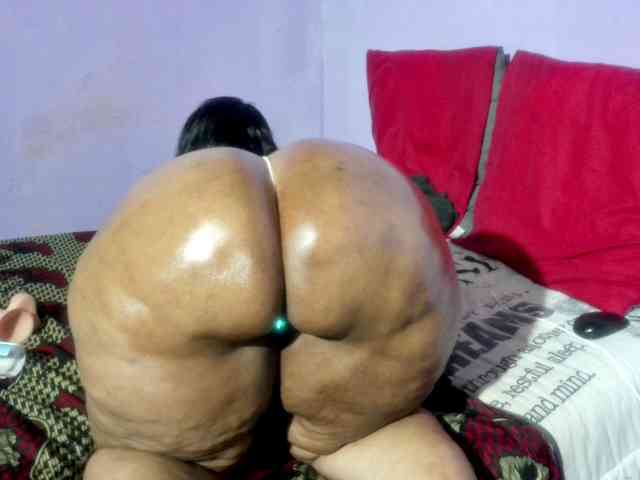 Big-Ass-Wilma webcam