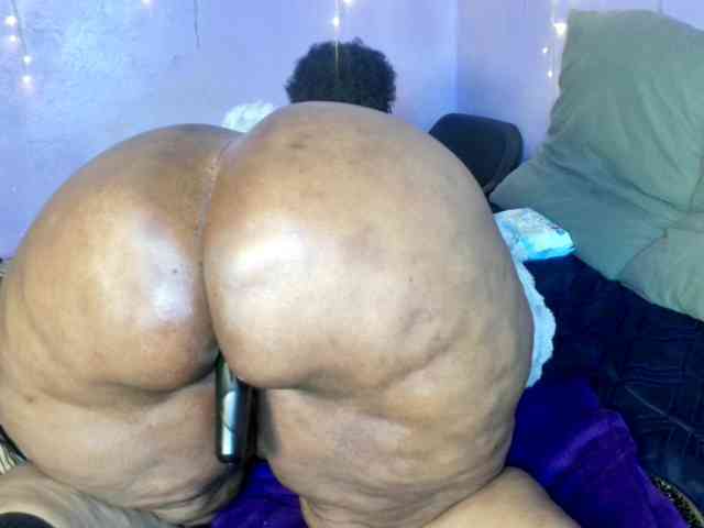 Big-Ass-Wilma webcam