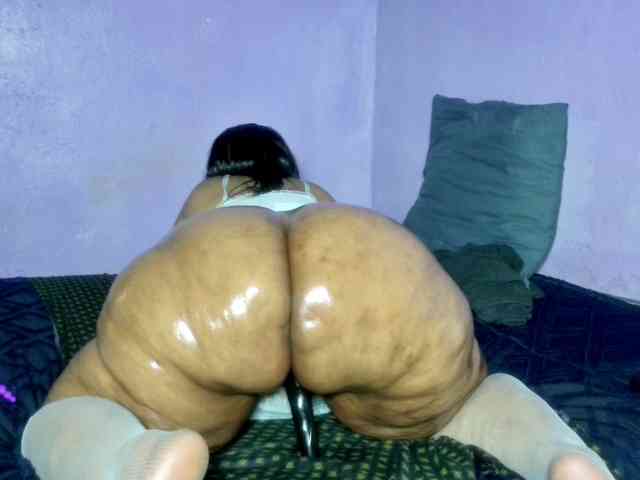 Big-Ass-Wilma webcam