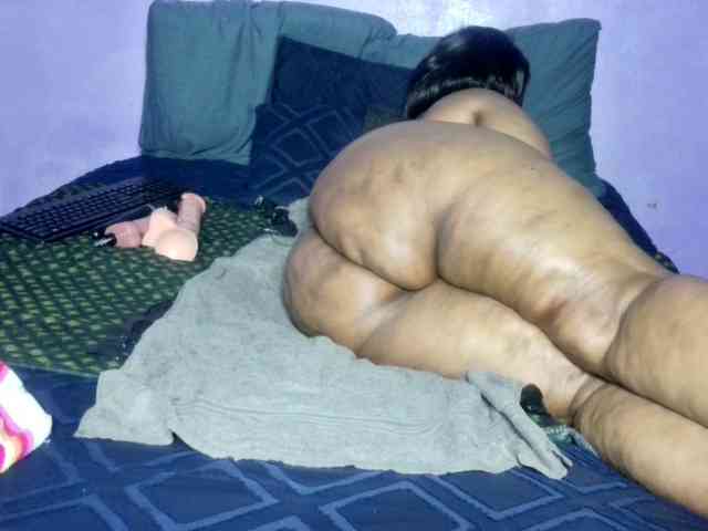 Big-Ass-Wilma webcam