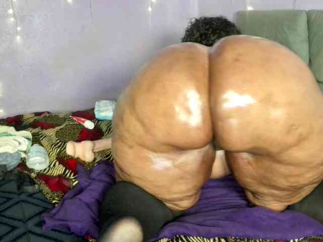 Big-Ass-Wilma webcam