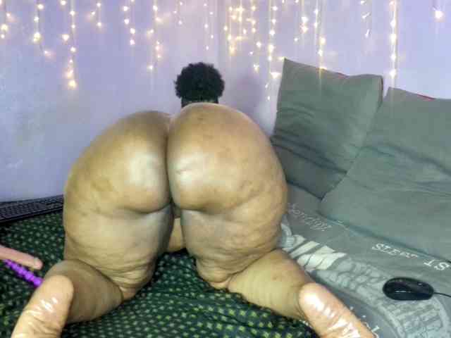 Big-Ass-Wilma webcam