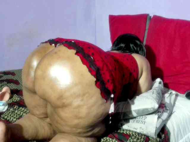 Big-Ass-Wilma webcam