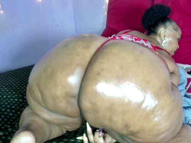 Big-Ass-Wilma webcam