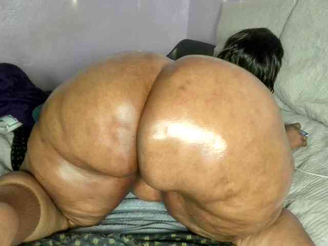 Big-Ass-Wilma webcam