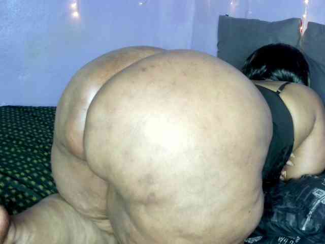Big-Ass-Wilma webcam