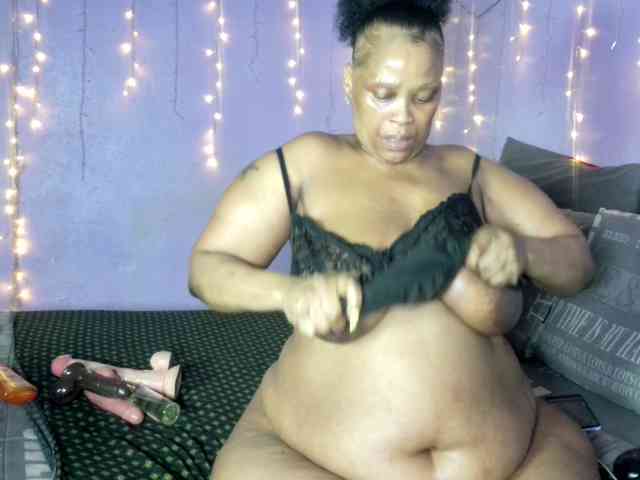 Big-Ass-Wilma webcam