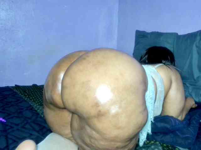 Big-Ass-Wilma webcam