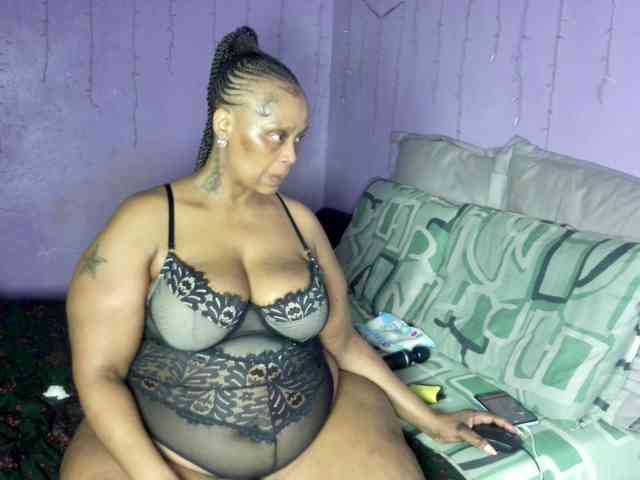 Big-Ass-Wilma webcam