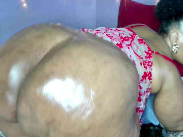 Big-Ass-Wilma webcam