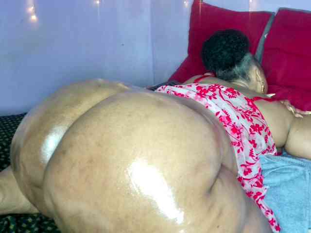 Big-Ass-Wilma webcam