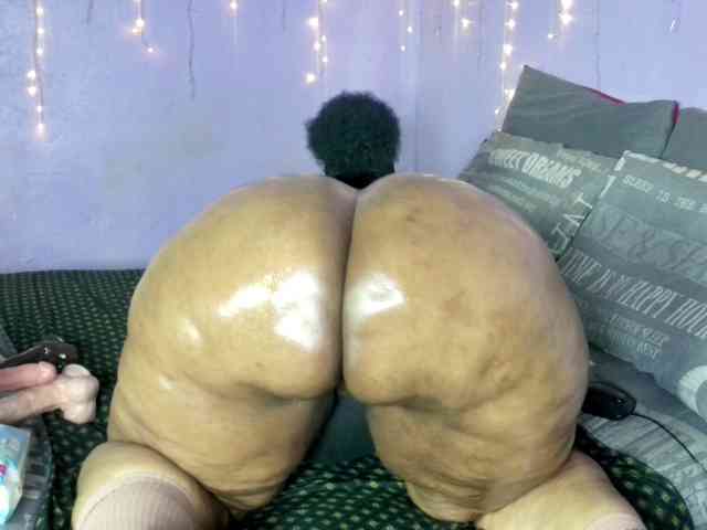 Big-Ass-Wilma webcam