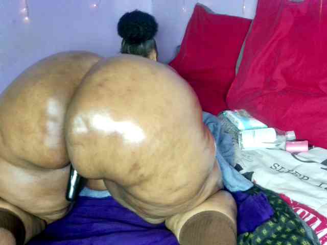 Big-Ass-Wilma webcam