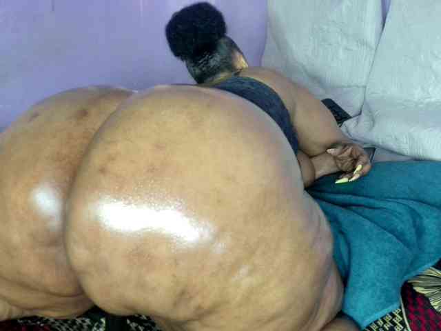 Big-Ass-Wilma webcam
