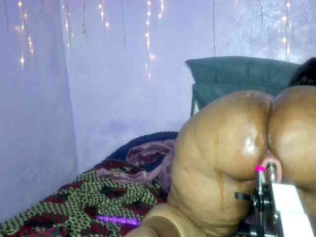Big-Ass-Wilma webcam