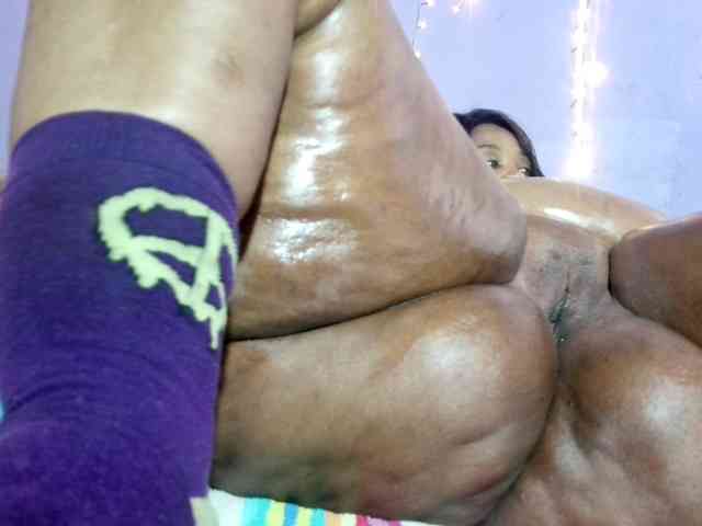 Big-Ass-Wilma webcam